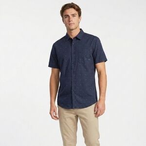 Billabong Navy Blue Geometric Print SS Button Up Shirt L Tailored Fit Stretch